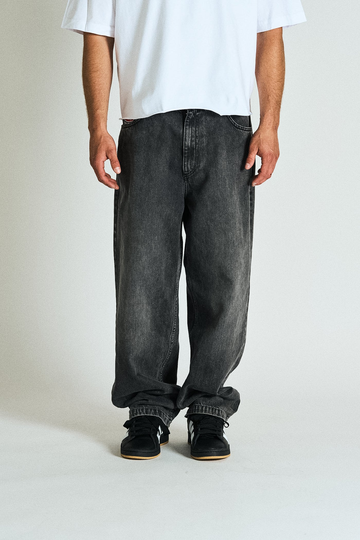 GREY DENIM PANT