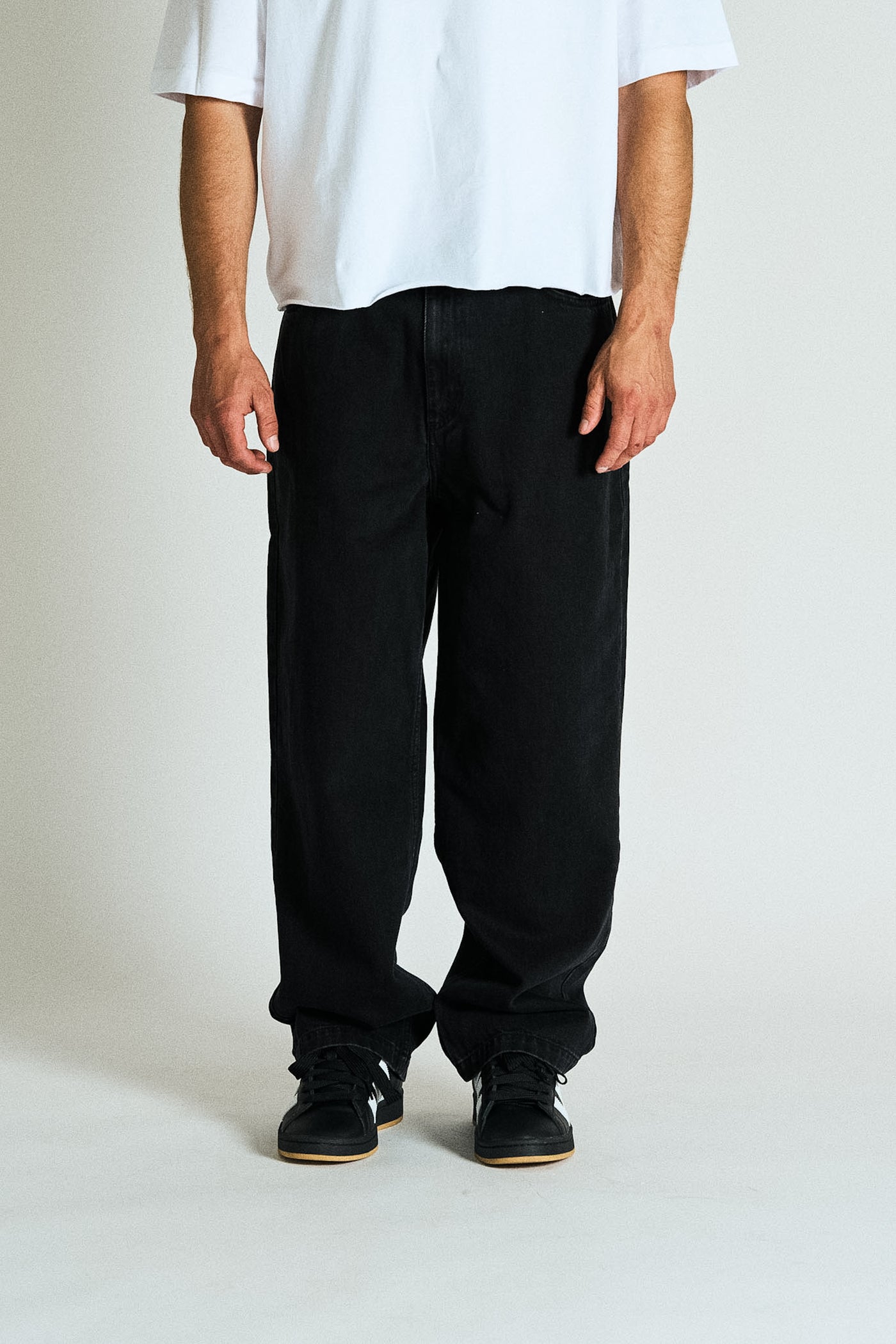 BLACK DENIM PANT