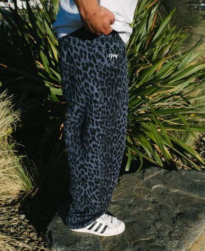 LIMITED ! Leopard Baggy Jeans