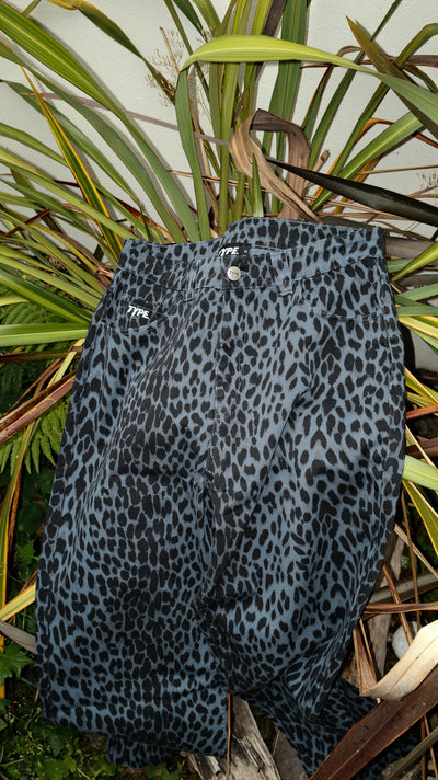 LIMITED ! Leopard Baggy Jeans