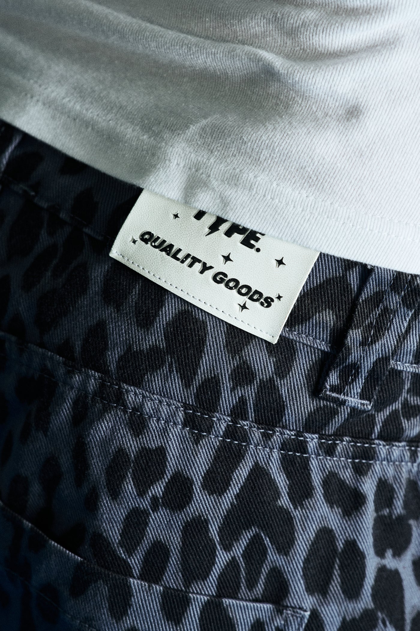 LIMITED ! Leopard Baggy Jeans